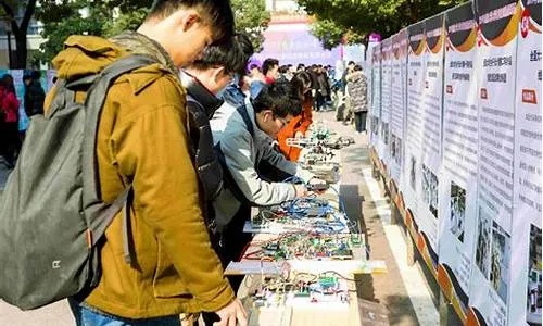 我区大学生创业项目丰富多样