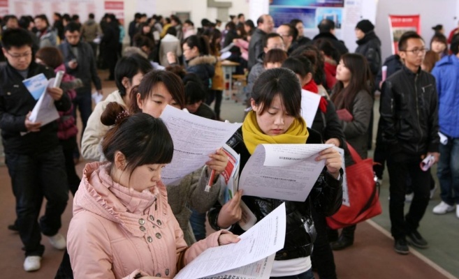 为什么让大学生返乡就业 为什么大学生返乡就业难